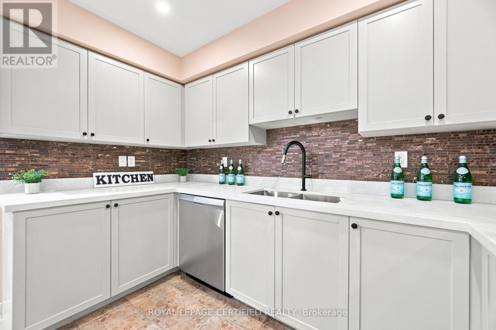 25 - 2551 Sixth Line, Oakville, Ontario  L6H 0H7 - Photo 17 - W13725038
