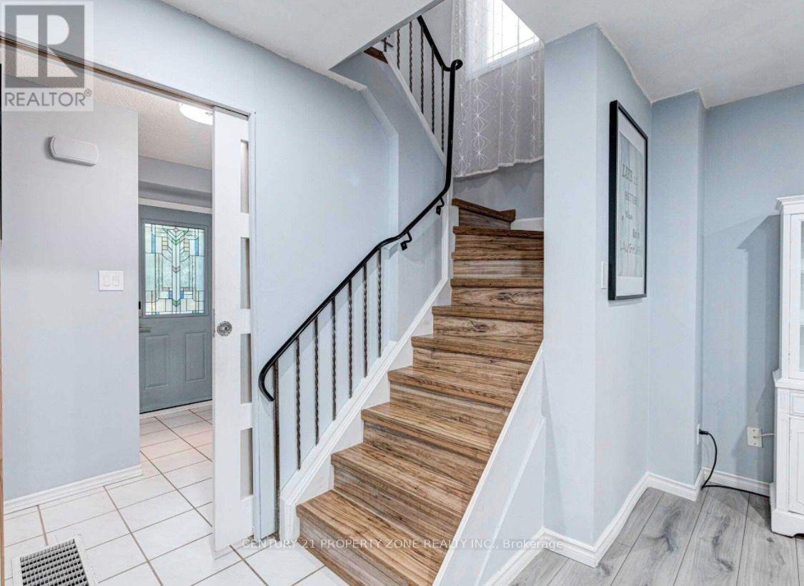 6 Roehampton Crescent W, Brampton, Ontario L6Y 2R4 - Photo 10 - W13654708