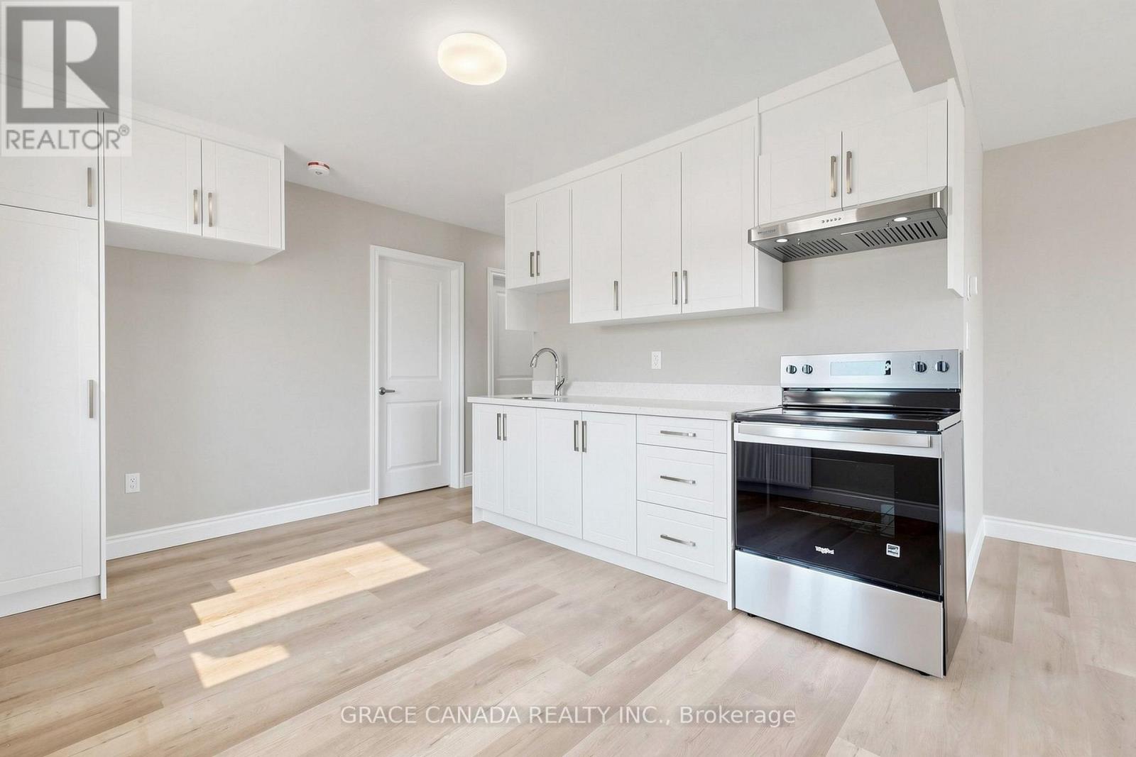 71 Sanford Avenue S, Hamilton, Ontario  L8M 2G7 - Photo 9 - X13724980