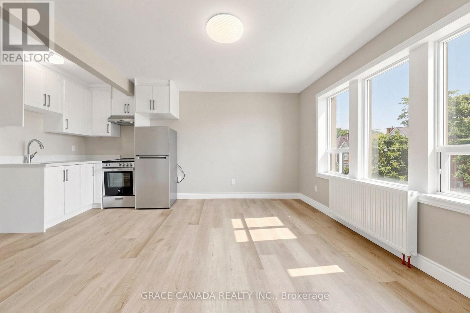 65 Sanford Avenue S, Hamilton, Ontario  L8M 2G7 - Photo 4 - X13725006