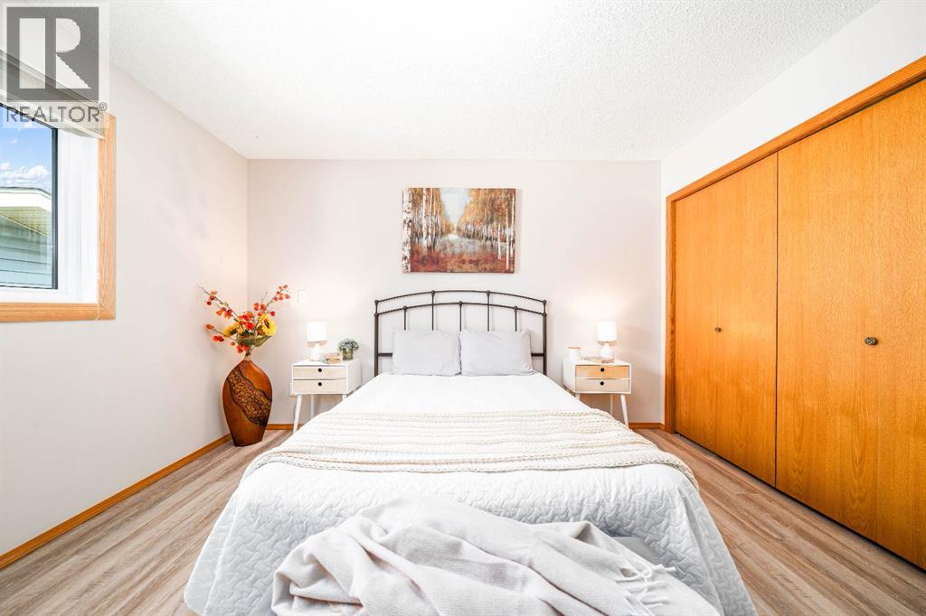 12 Swan Way SE, Medicine Hat, Alberta  T1B 4A7 - Photo 14 - A2338890