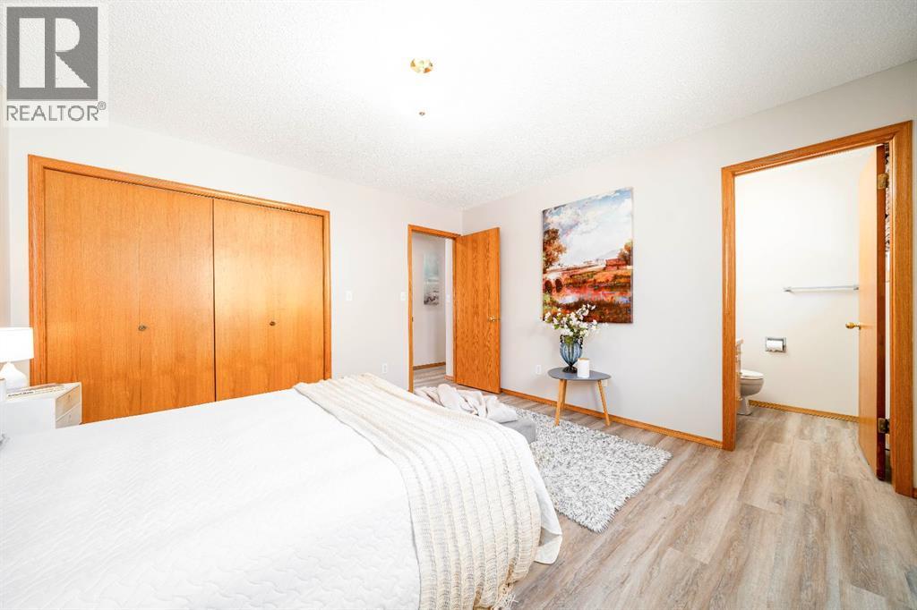 12 Swan Way SE, Medicine Hat, Alberta  T1B 4A7 - Photo 15 - A2338890