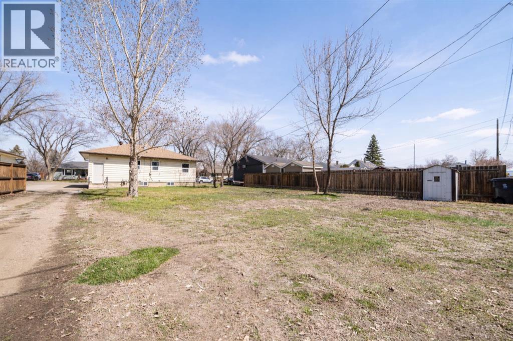 321 3 Avenue E, Bow Island, Alberta  T0K 0G0 - Photo 15 - A2325212