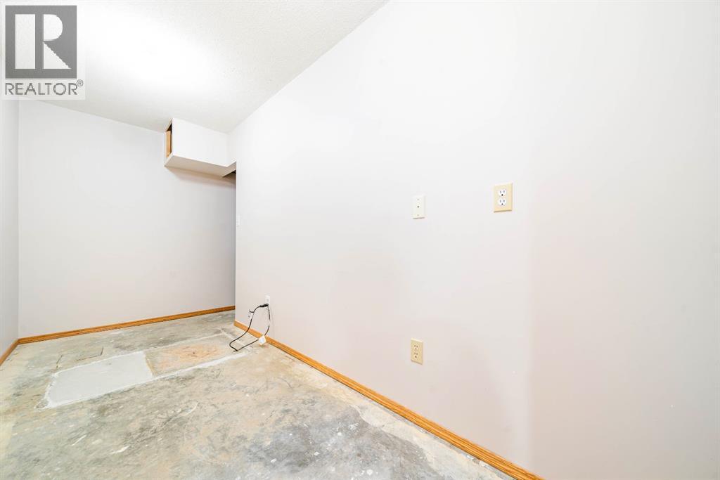 12 Swan Way SE, Medicine Hat, Alberta  T1B 4A7 - Photo 28 - A2338890