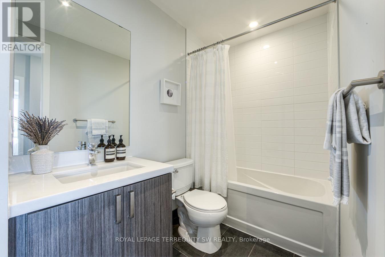 510 - 501 St. Clair Avenue W, Toronto, Ontario  M5P 0A2 - Photo 12 - C13723834