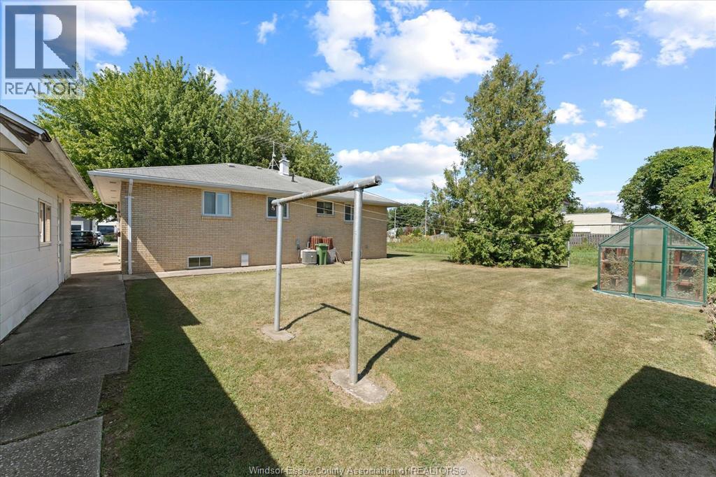 8330 Malden Road, Lasalle, Ontario  N9J 2V7 - Photo 30 - 26021042