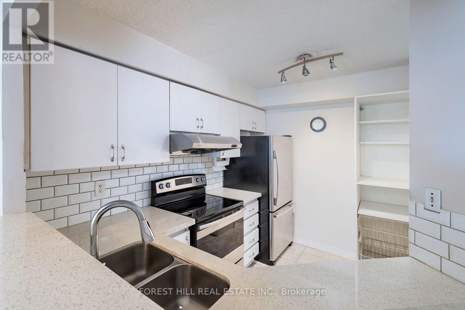 1303 - 24 Wellesley Street W, Toronto, Ontario  M4Y 2X6 - Photo 15 - C13708210