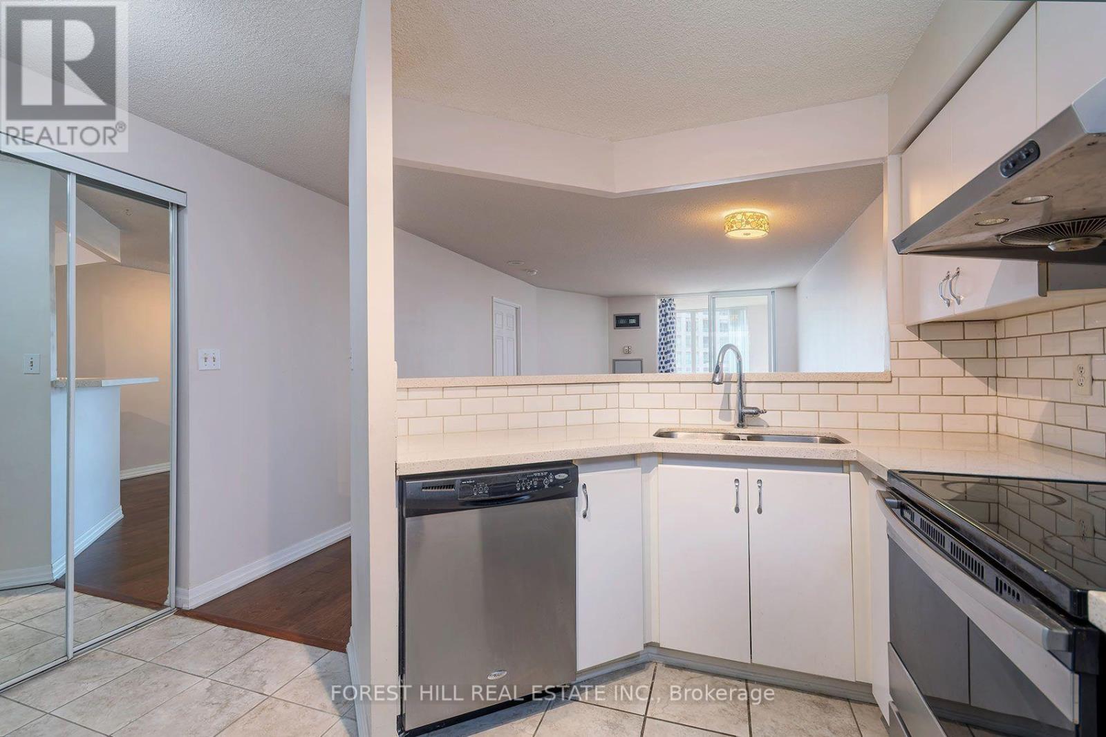 1303 - 24 Wellesley Street W, Toronto, Ontario  M4Y 2X6 - Photo 16 - C13708210