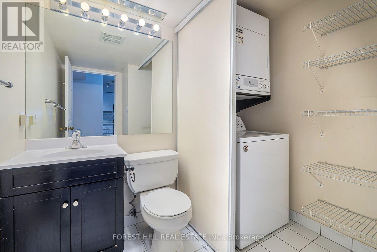 1303 - 24 Wellesley Street W, Toronto, Ontario  M4Y 2X6 - Photo 29 - C13708210