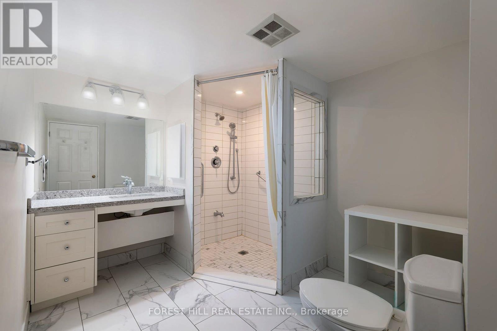 1303 - 24 Wellesley Street W, Toronto, Ontario  M4Y 2X6 - Photo 27 - C13708210