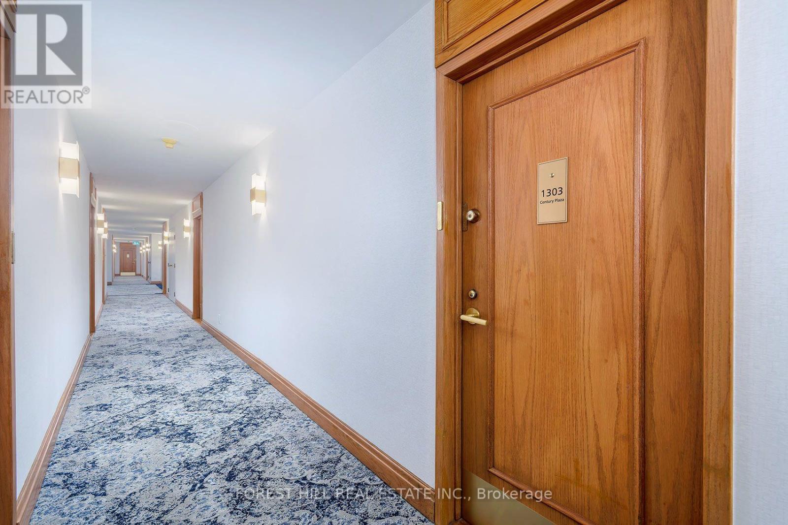 1303 - 24 Wellesley Street W, Toronto, Ontario  M4Y 2X6 - Photo 7 - C13708210