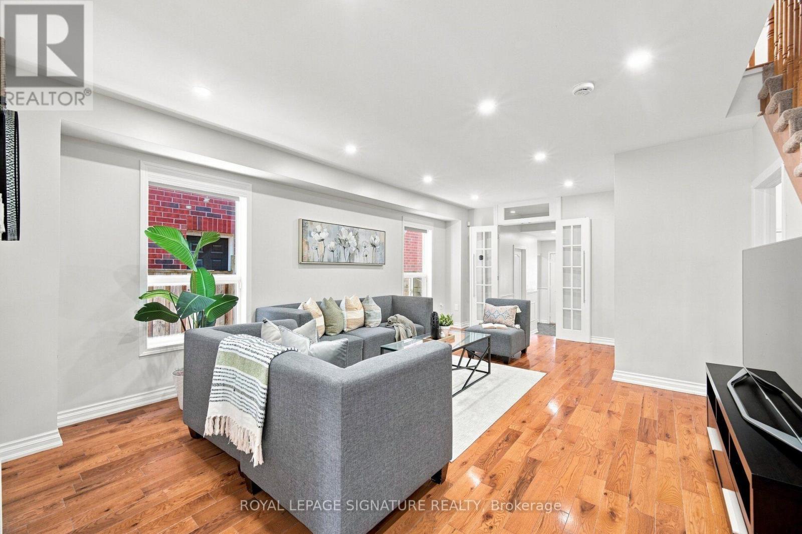 1137 Houston Drive, Milton, Ontario  L9T 6G5 - Photo 10 - W13724976