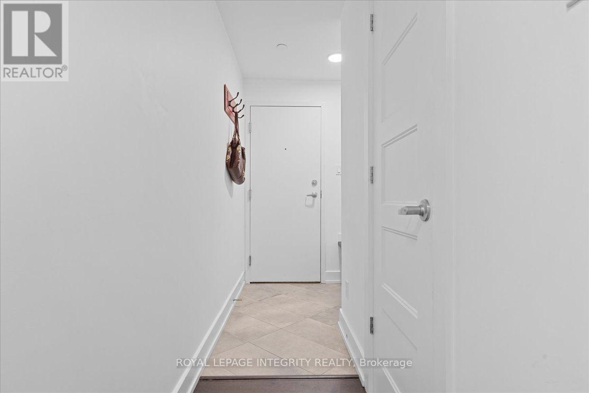 204 - 150 Greenfield Avenue, Ottawa, Ontario  K1S 0X8 - Photo 2 - X13725082