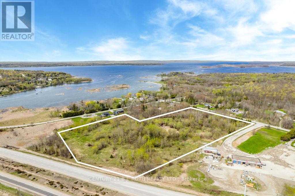 15 Quarry Road, Tay (Waubaushene), Ontario L0K 2C0 - Photo 2 - S13725090