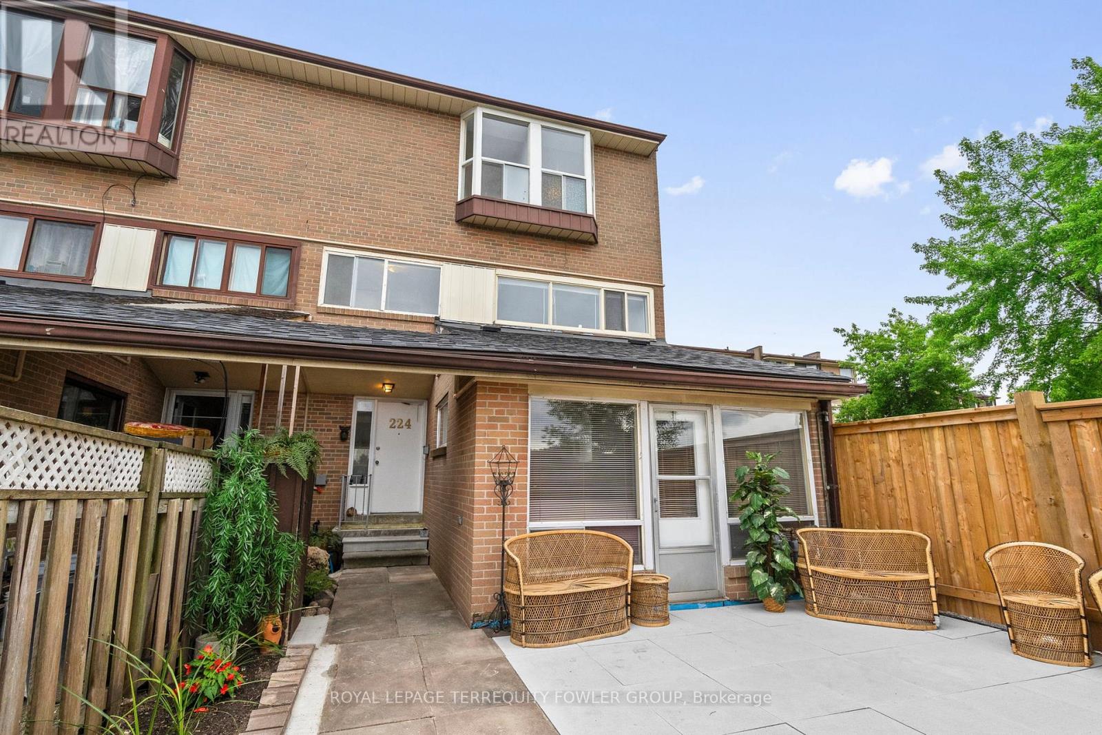 224 - 260 John Garland Boulevard, Toronto, Ontario  M9V 1N8 - Photo 1 - W13725076