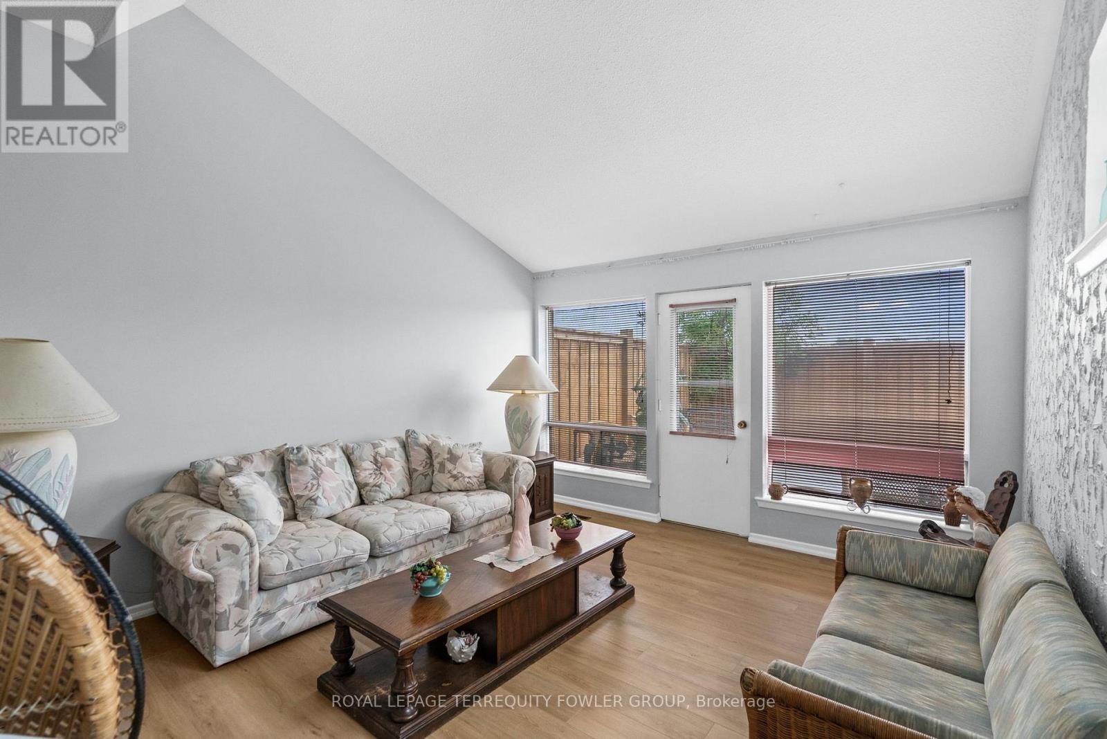 224 - 260 John Garland Boulevard, Toronto, Ontario  M9V 1N8 - Photo 10 - W13725076