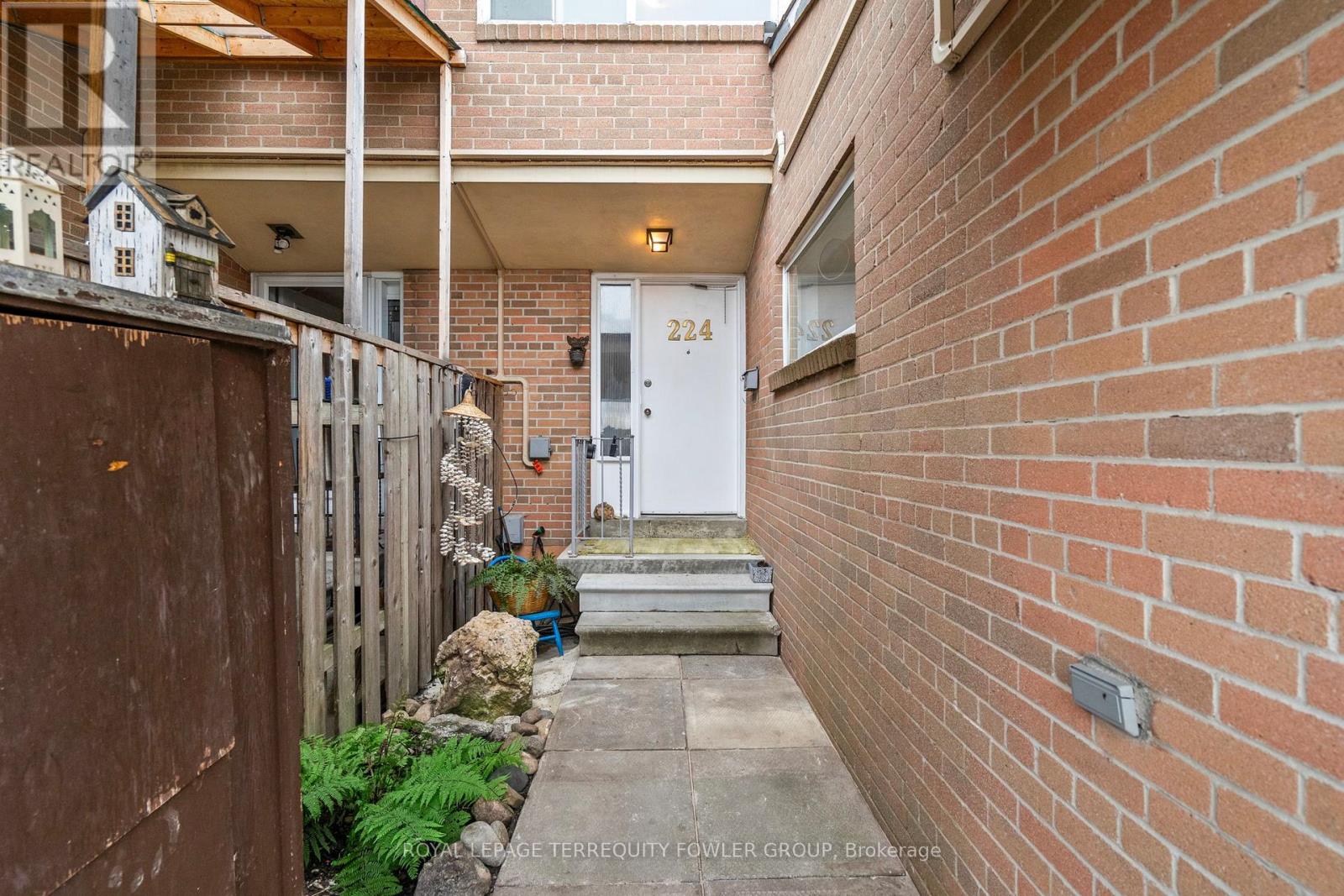 224 - 260 John Garland Boulevard, Toronto, Ontario  M9V 1N8 - Photo 39 - W13725076