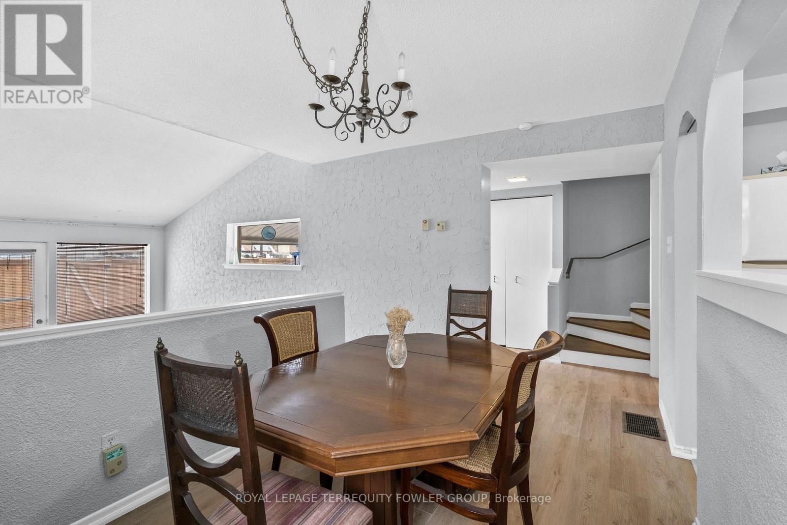 224 - 260 John Garland Boulevard, Toronto, Ontario  M9V 1N8 - Photo 9 - W13725076
