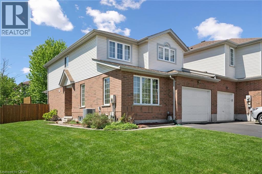 371 University Downs Crescent, Waterloo, Ontario  N2K 4B1 - Photo 2 - 40832418