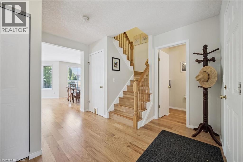 371 University Downs Crescent, Waterloo, Ontario  N2K 4B1 - Photo 7 - 40832418