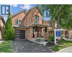 2294 SETON Crescent, Burlington, Ontario