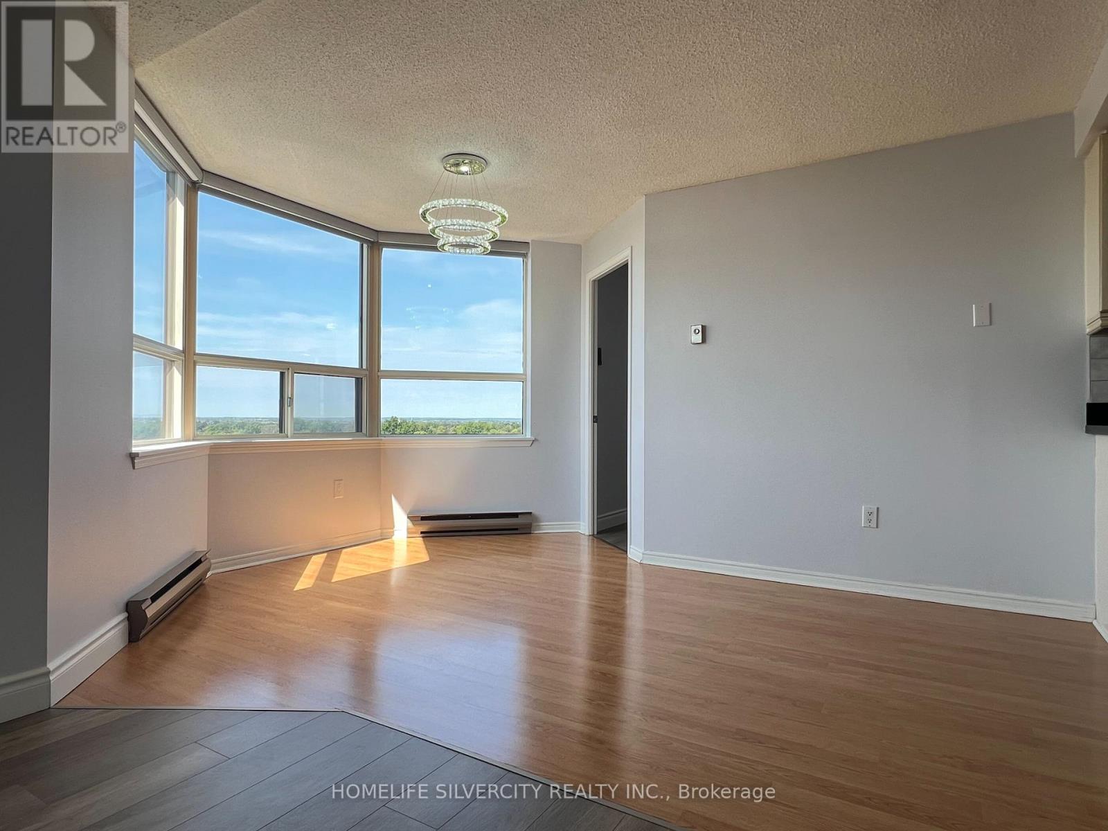 1002 - 58 Church Street E, Brampton, Ontario  L6V 4A8 - Photo 7 - W13724068