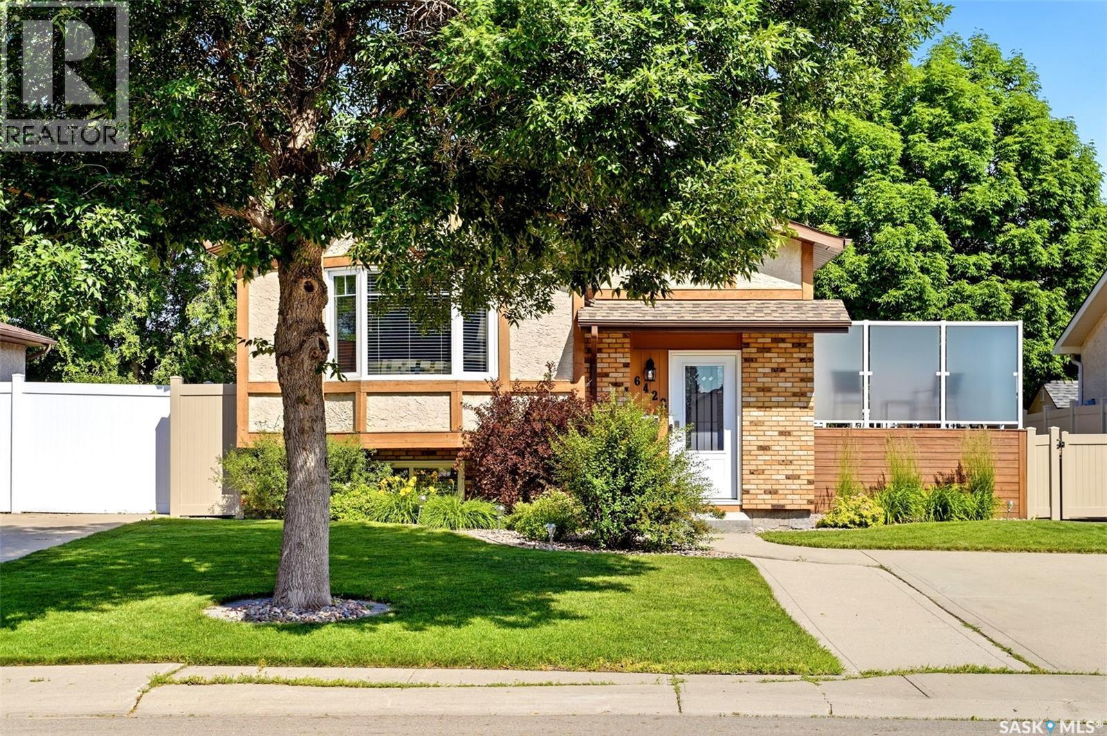 6422 Hird Crescent, Regina, Saskatchewan  S4X 4G8 - Photo 3 - SK046994