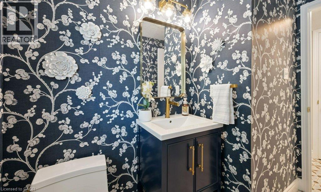 12 Frankfurt Street, Kitchener, Ontario  N2R 1T5 - Photo 8 - 40858852