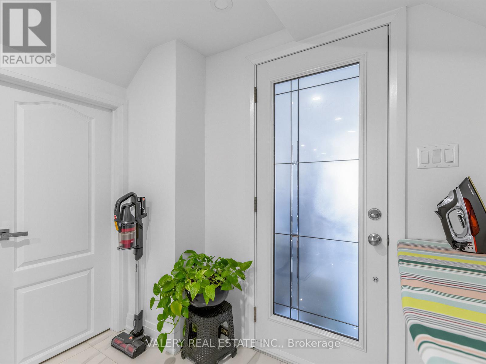 Lower - 64 Moreau Trail, Toronto, Ontario  M1L 4V2 - Photo 19 - E13725142