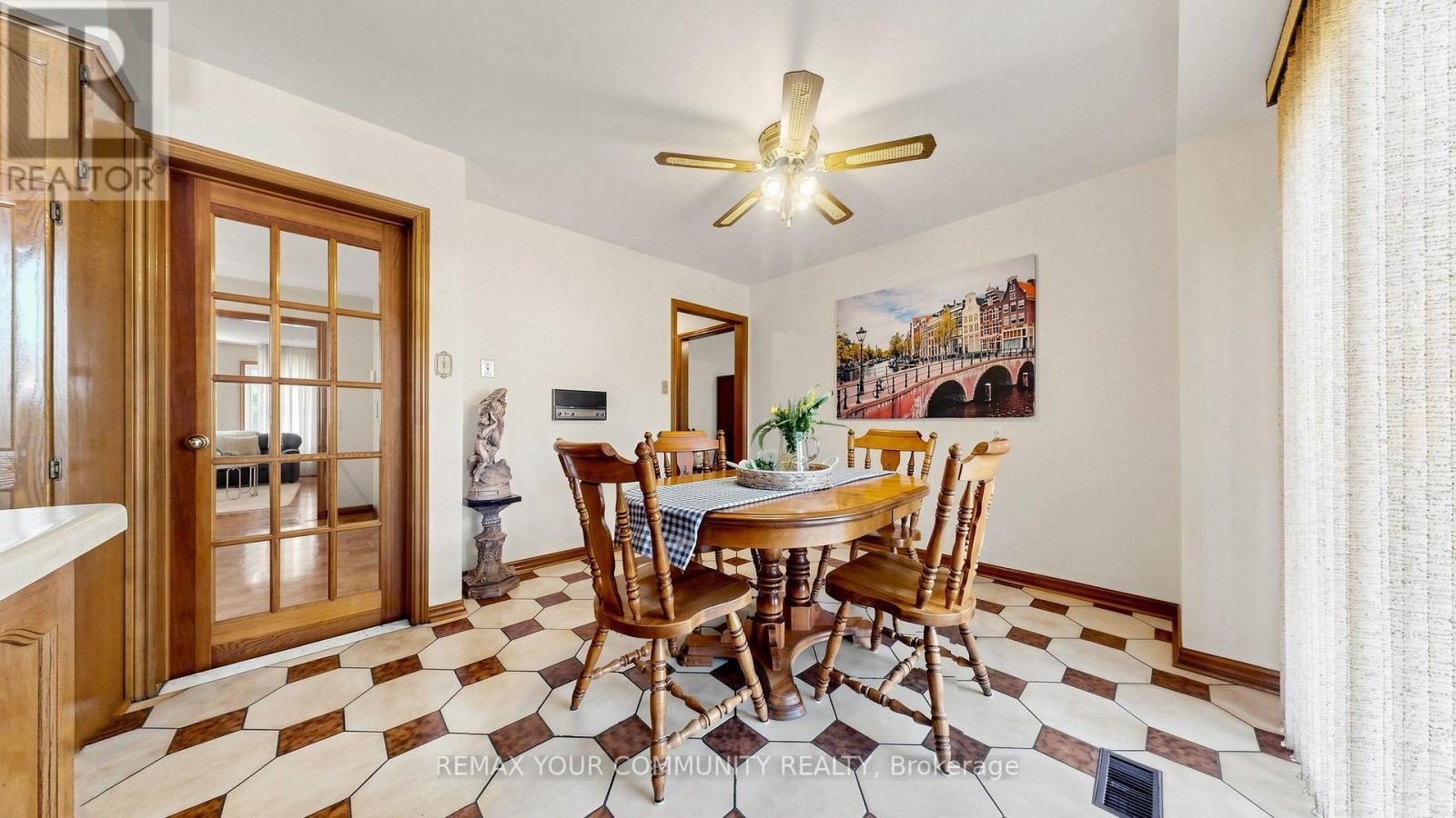 2 Janus Place, Vaughan, Ontario  L4L 3V1 - Photo 13 - N13725118