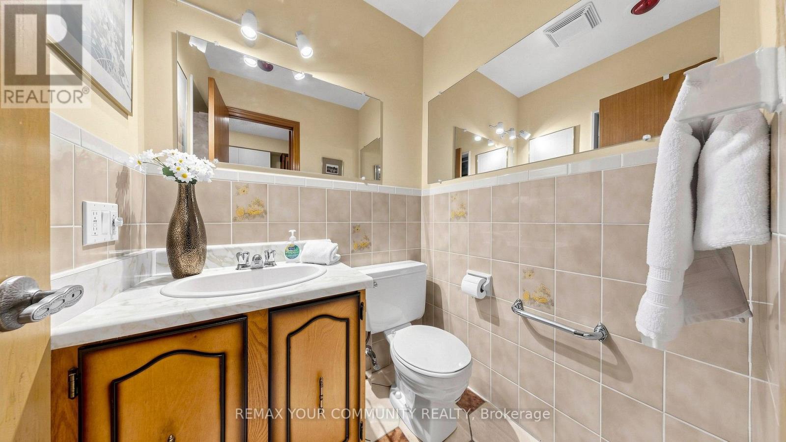 2 Janus Place, Vaughan, Ontario  L4L 3V1 - Photo 14 - N13725118