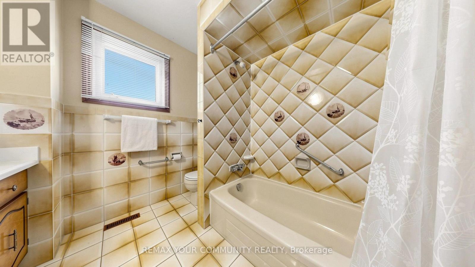 2 Janus Place, Vaughan, Ontario  L4L 3V1 - Photo 21 - N13725118