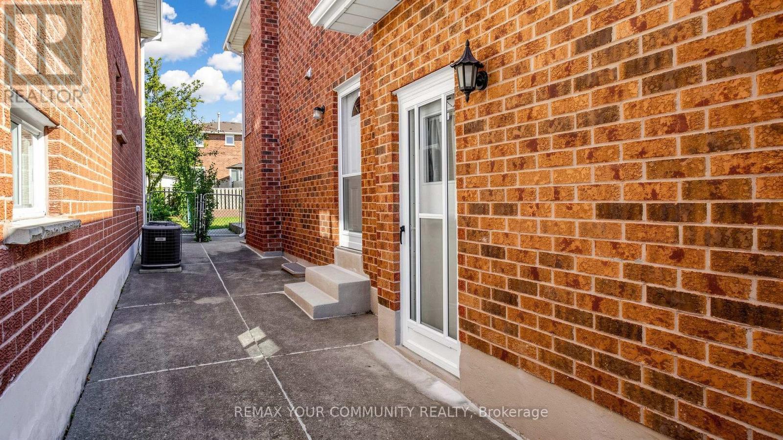 2 Janus Place, Vaughan, Ontario  L4L 3V1 - Photo 41 - N13725118