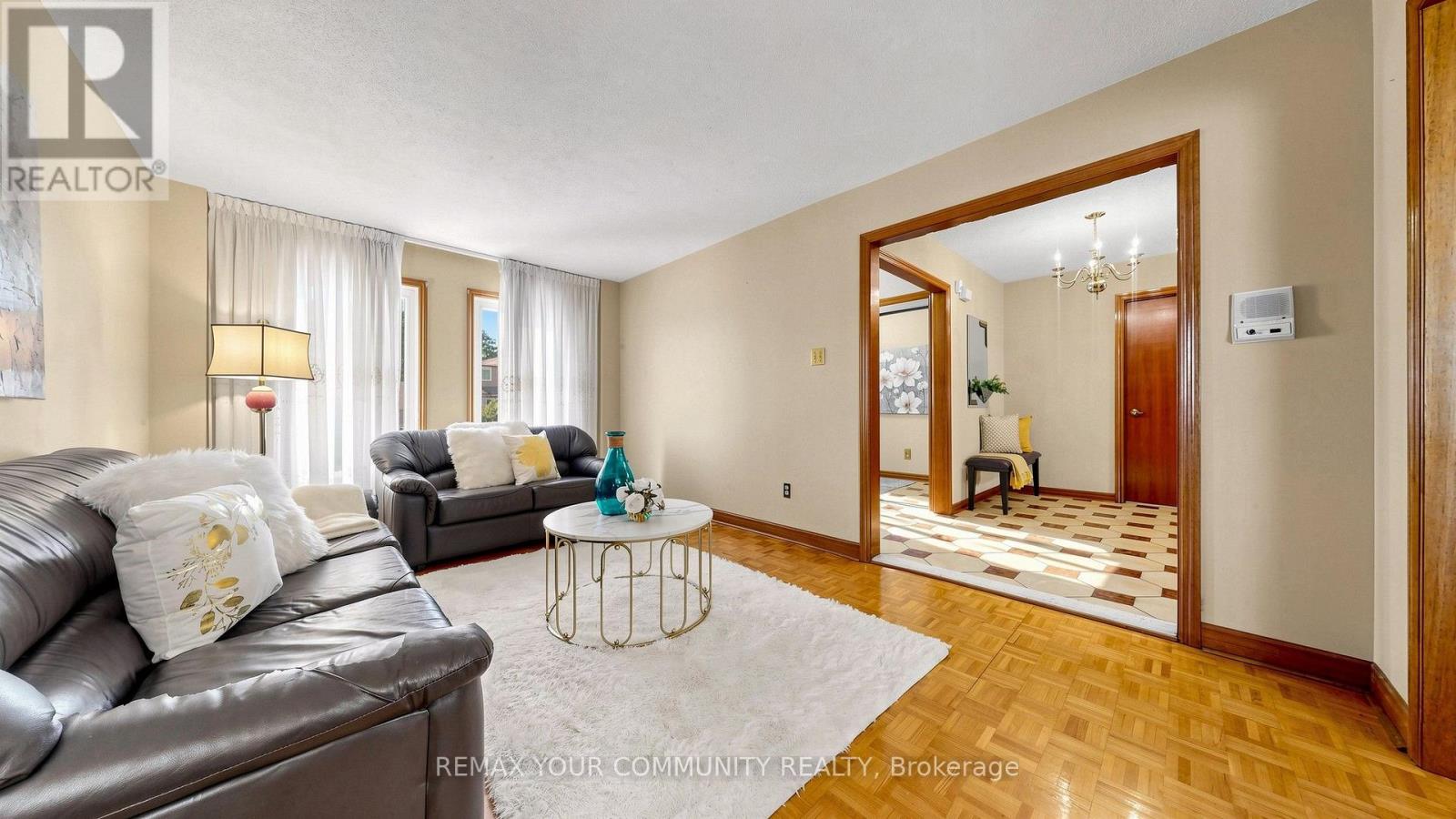 2 Janus Place, Vaughan, Ontario  L4L 3V1 - Photo 5 - N13725118