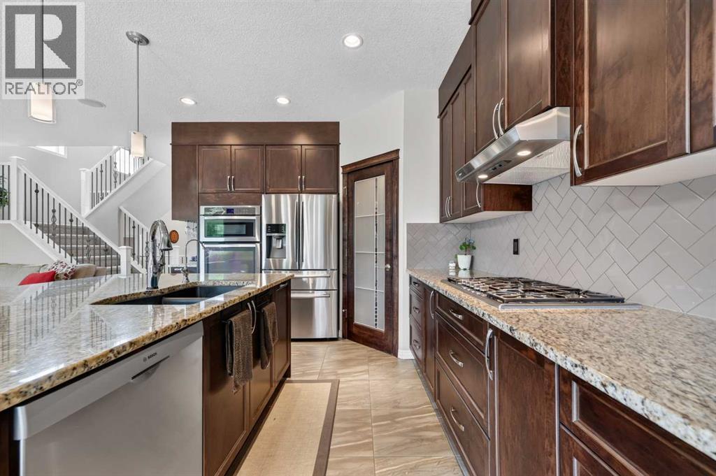 131 Cranarch Crescent SE, Calgary, Alberta  T3M 2J2 - Photo 11 - A2332116