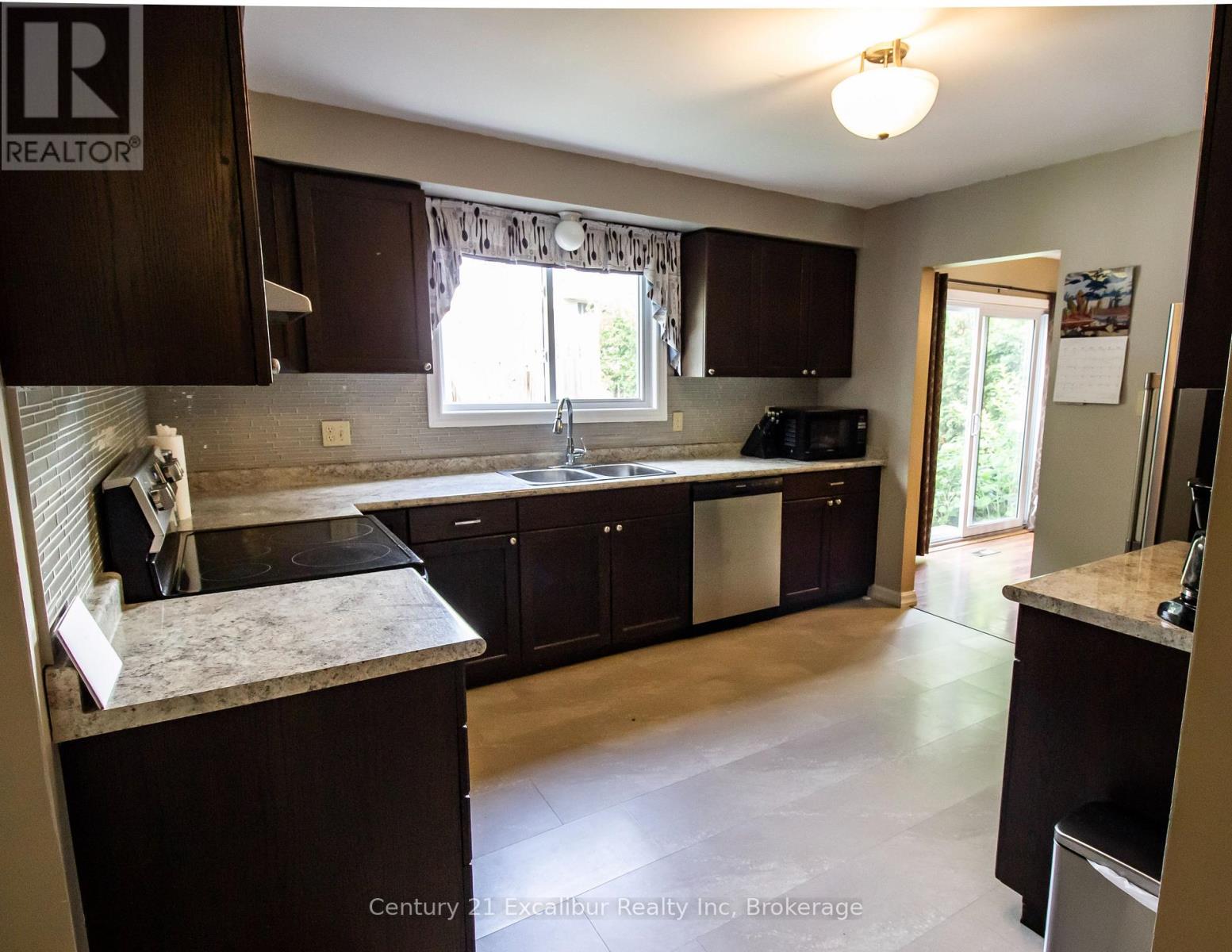6 Braeside Road, Centre Wellington, Ontario  N1M 2Y8 - Photo 5 - X13718764