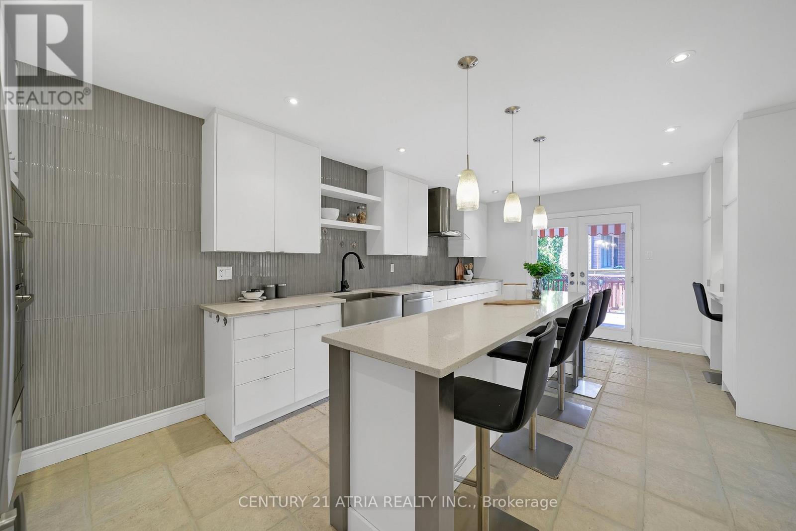 543 Queens Drive, Toronto, Ontario  M6L 1M9 - Photo 13 - W13725130