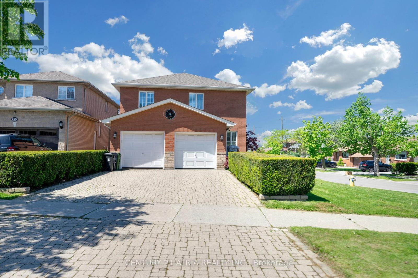 543 Queens Drive, Toronto, Ontario  M6L 1M9 - Photo 2 - W13725130