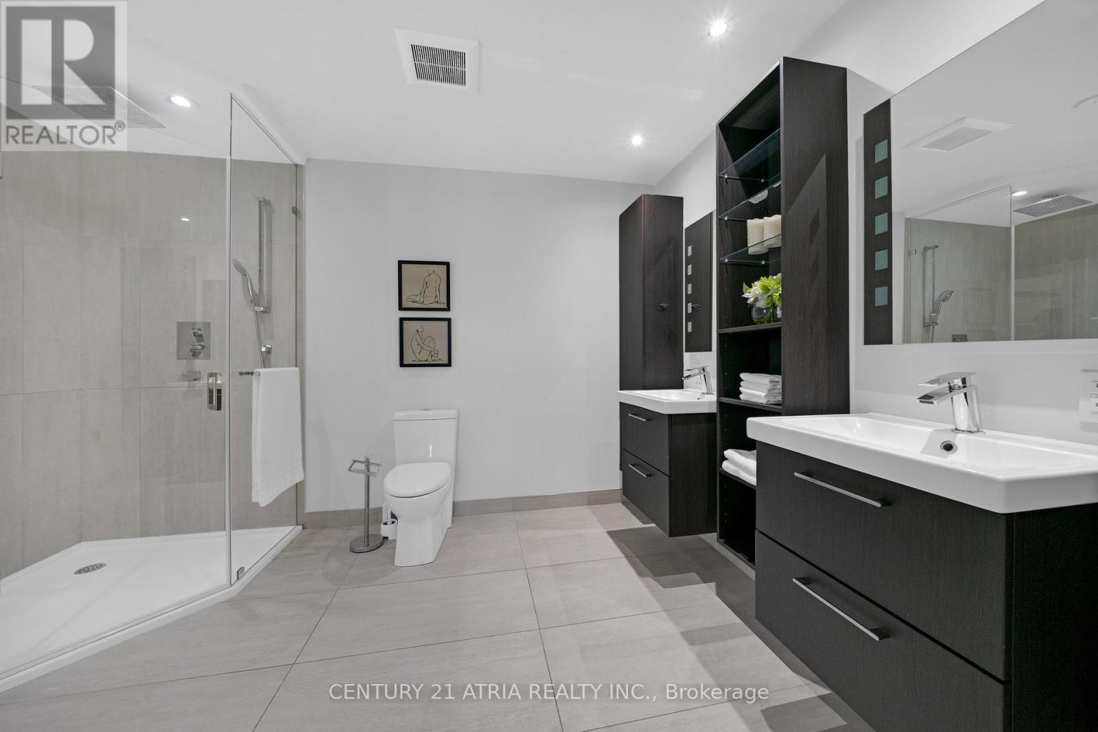 543 Queens Drive, Toronto, Ontario  M6L 1M9 - Photo 26 - W13725130