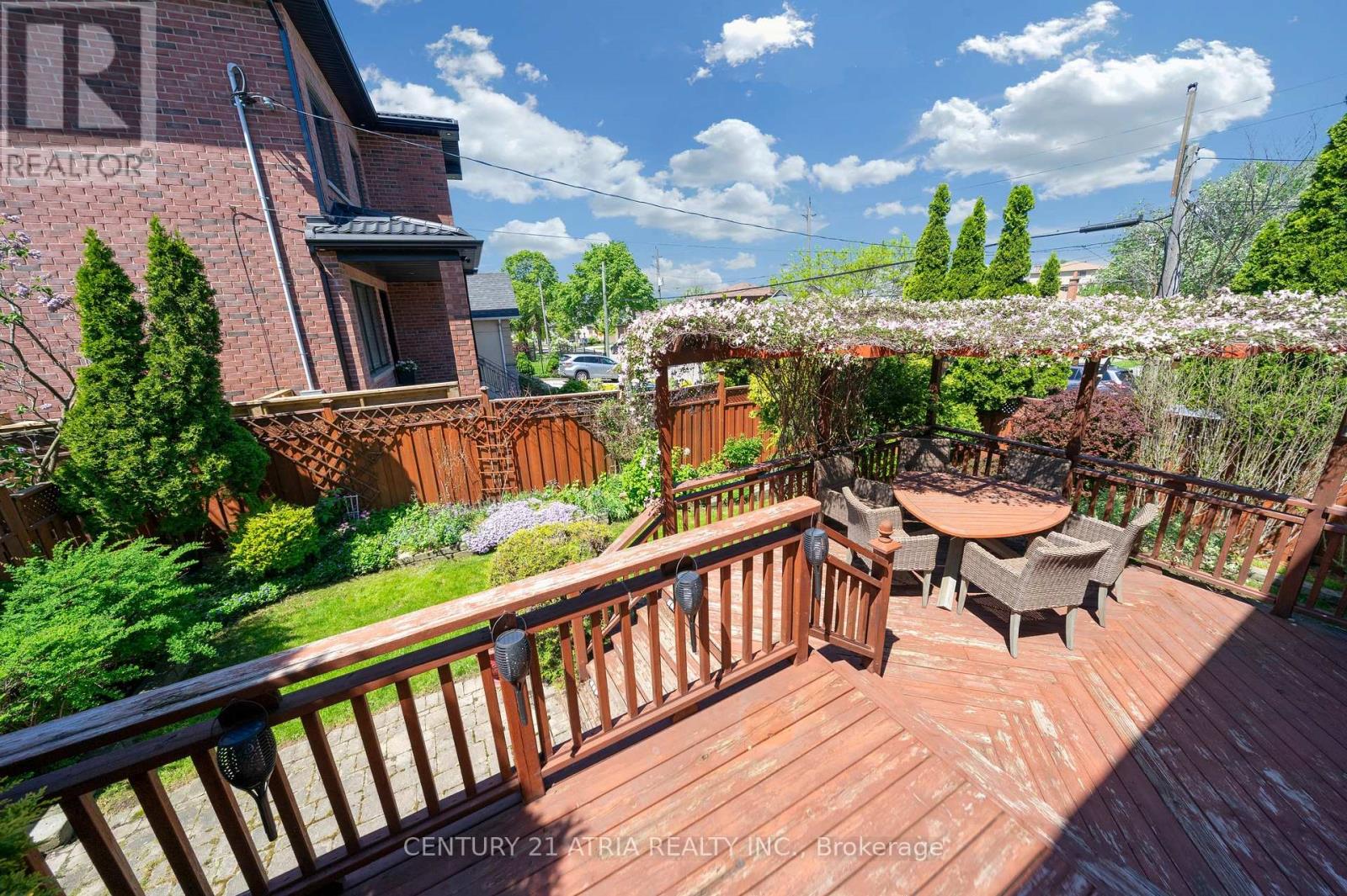 543 Queens Drive, Toronto, Ontario  M6L 1M9 - Photo 48 - W13725130