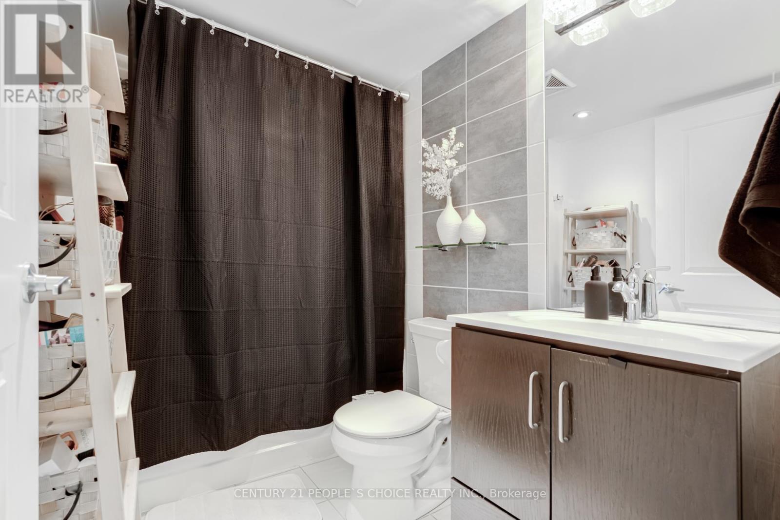 2005 - 215 Sherway Gardens Road, Toronto, Ontario  M9C 0A5 - Photo 13 - W13725164