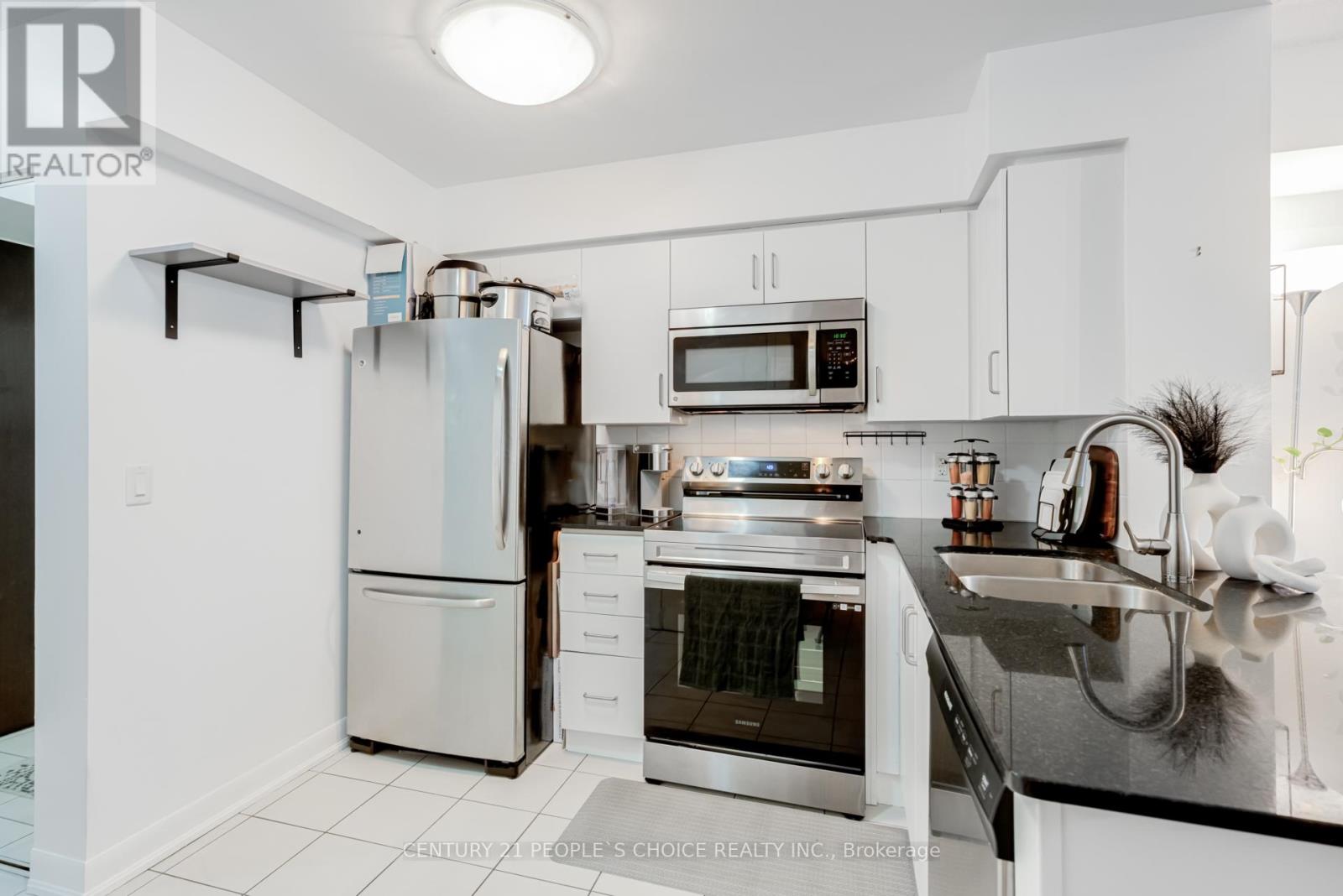 2005 - 215 Sherway Gardens Road, Toronto, Ontario  M9C 0A5 - Photo 6 - W13725164
