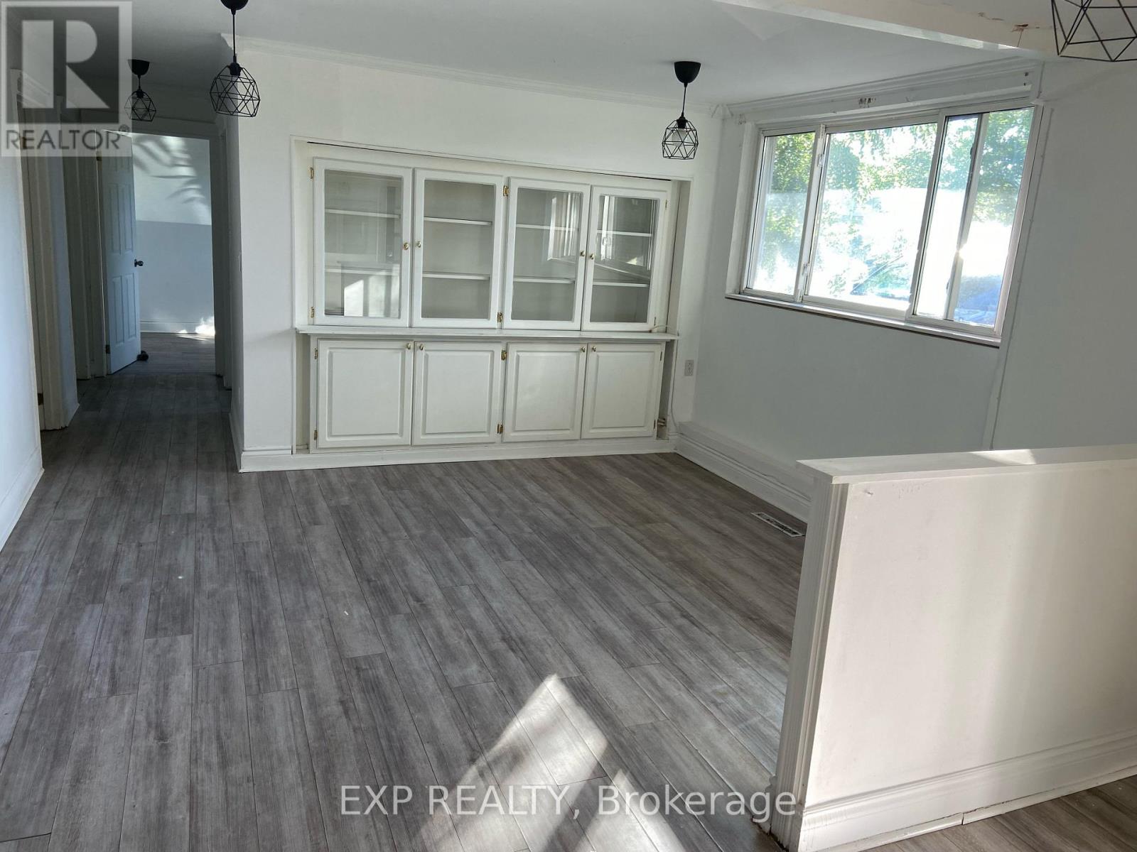 210 South Service Road, Mississauga, Ontario  L5G 2S1 - Photo 6 - W13718806