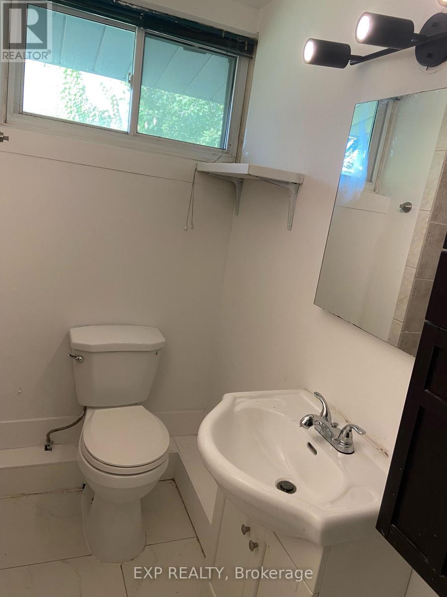 210 South Service Road, Mississauga, Ontario  L5G 2S1 - Photo 14 - W13718806