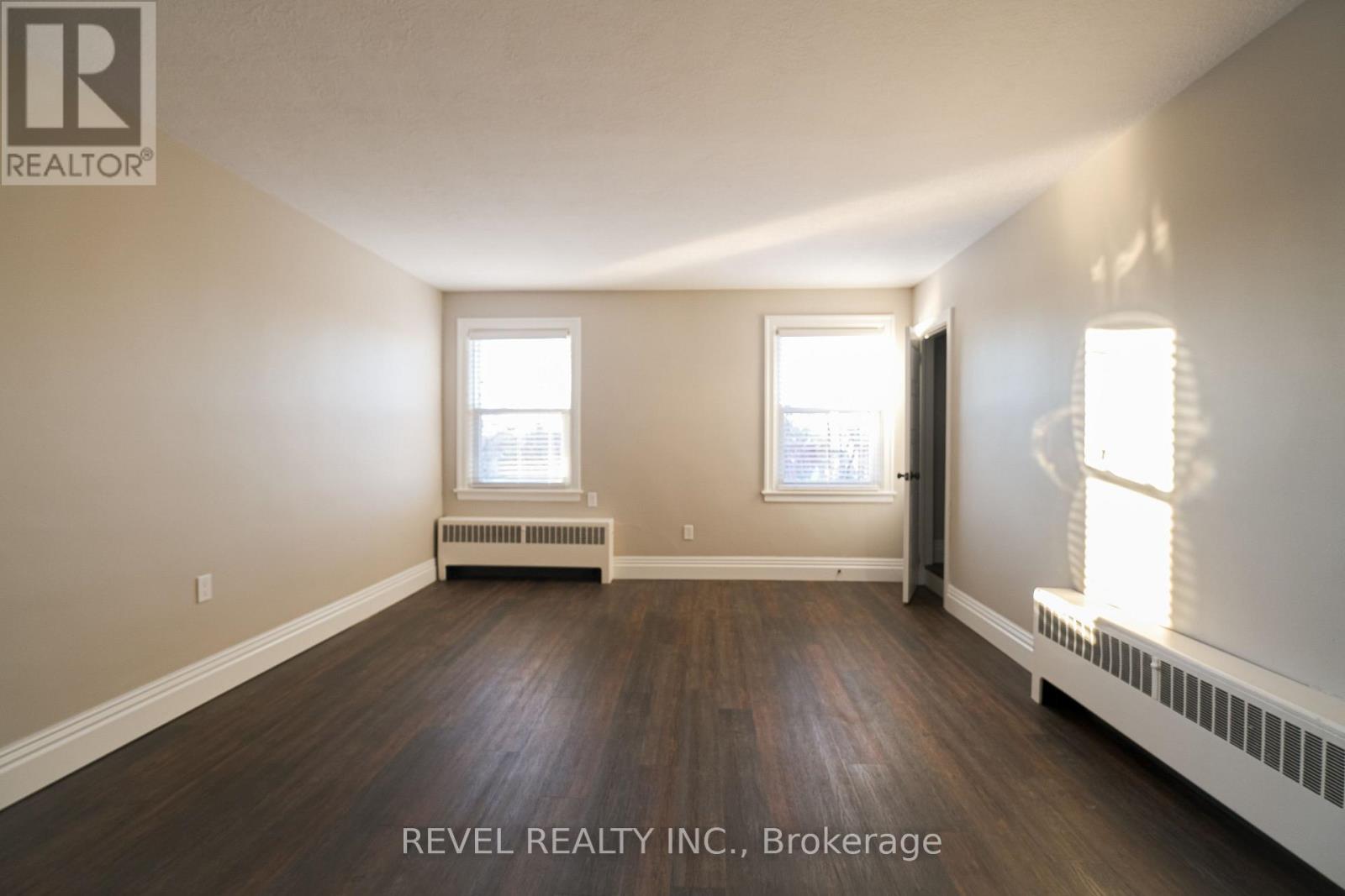 #3 - 350 SIMCOE STREET N, Peterborough, Ontario