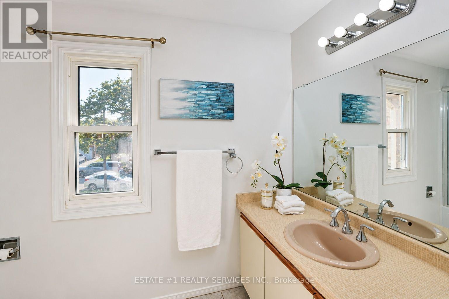 35 Golden Meadow Drive, Kitchener, Ontario  N2N 2L9 - Photo 32 - X13725146