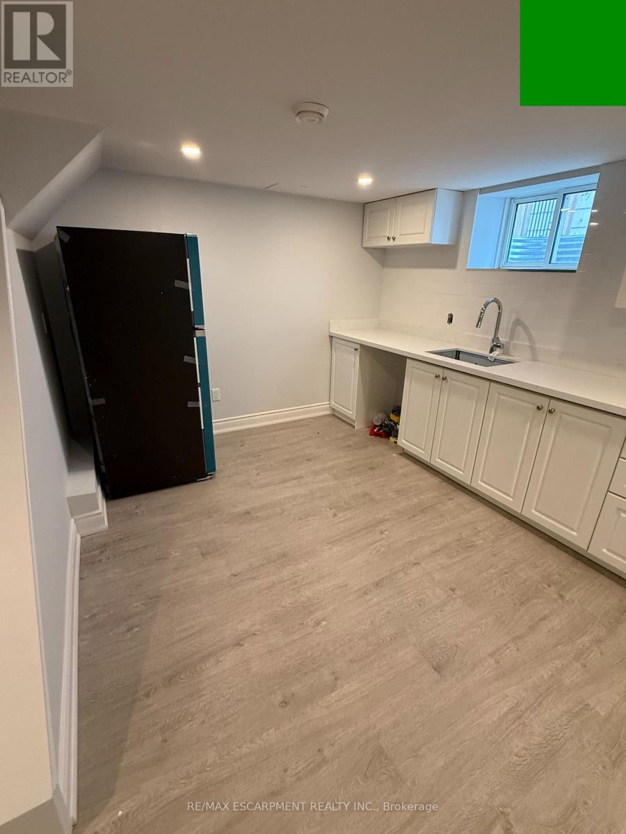 2 - 41 Beamer Avenue, St. Catharines, Ontario  L2M 2L6 - Photo 7 - X13725148