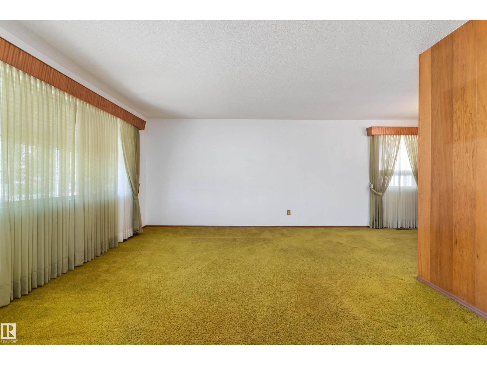9807 165 St Nw, Edmonton, Alberta  T5P 3S9 - Photo 7 - E4506160