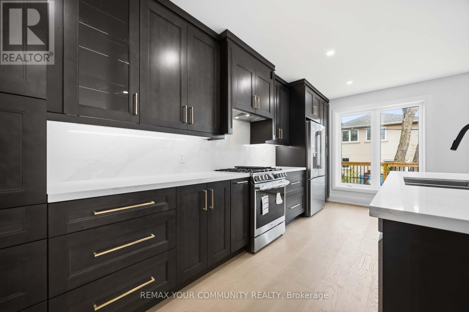 20 Castille Avenue, Toronto, Ontario  M1R 2C1 - Photo 15 - E13704652