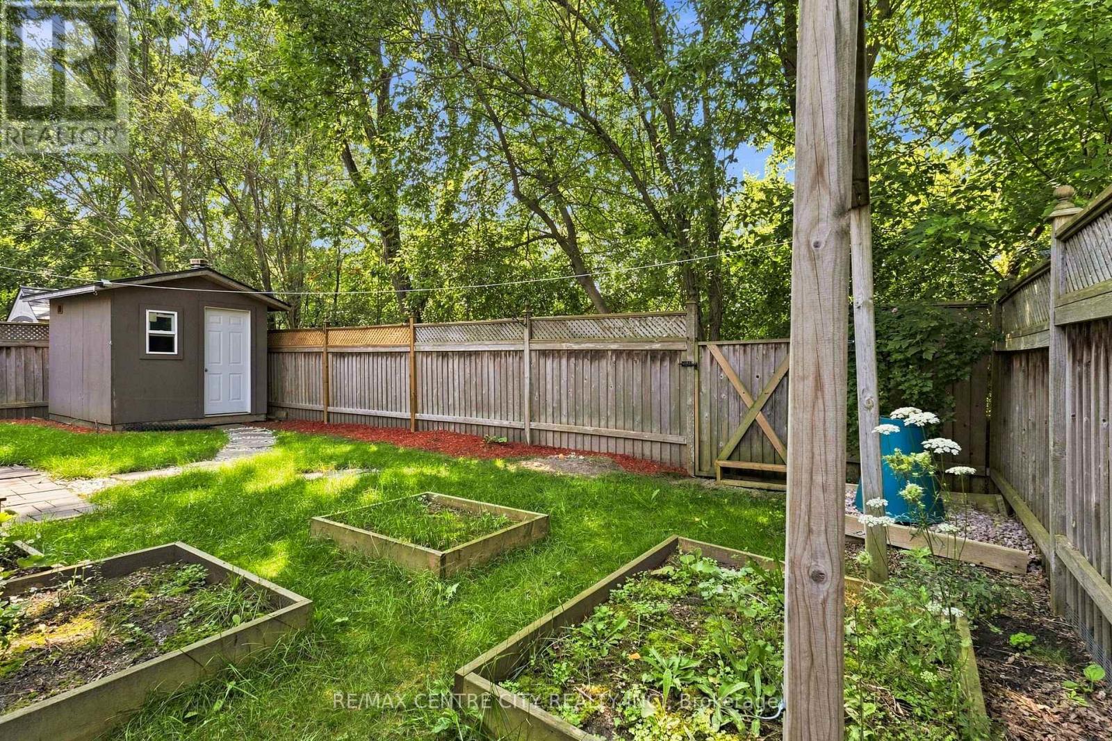 93 Mctaggart Court, London North, Ontario  N5X 3L9 - Photo 47 - X13685776